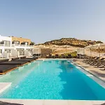 Bianco A Nero Mykonos 3* Plintri