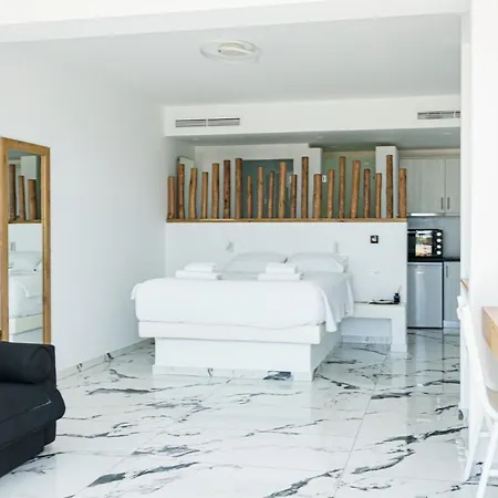 호텔 Bianco A Nero Mykonos