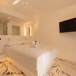 호텔 Bianco A Nero Mykonos Plintri