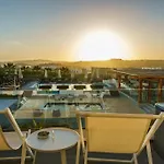 Bianco A Nero Mykonos 호텔 3*