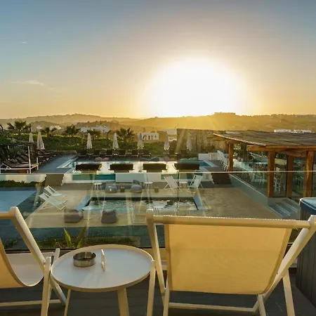 Bianco A Nero Mykonos Hotell 3*