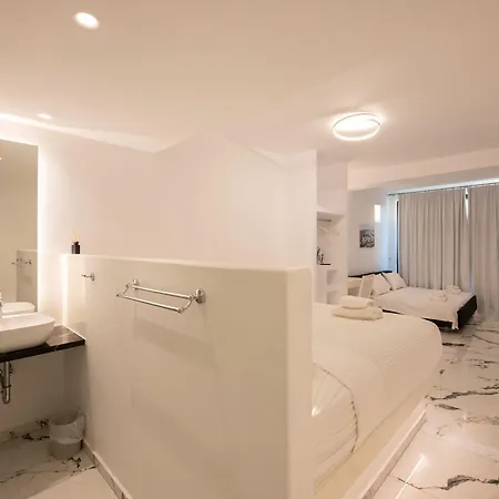 Bianco A Nero Mykonos