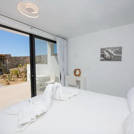 Bianco A Nero Mykonos