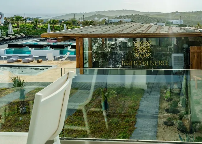 Bianco A Nero Mykonos 3* Plintri