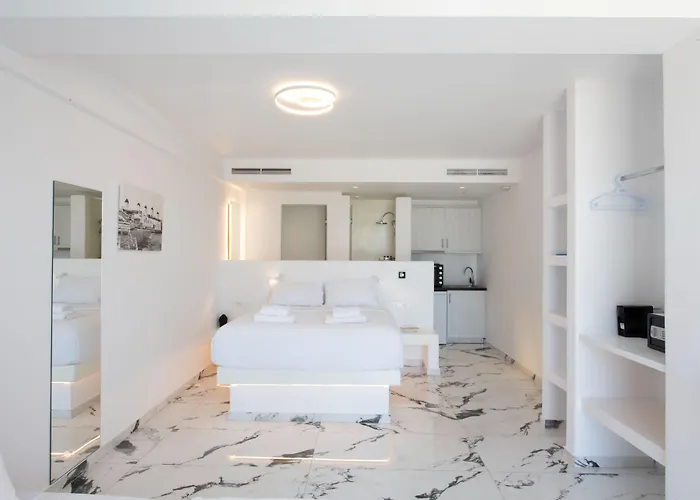 Bianco A Nero Mykonos