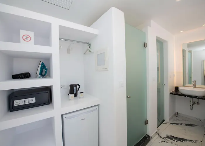 Bianco A Nero Mykonos 3*