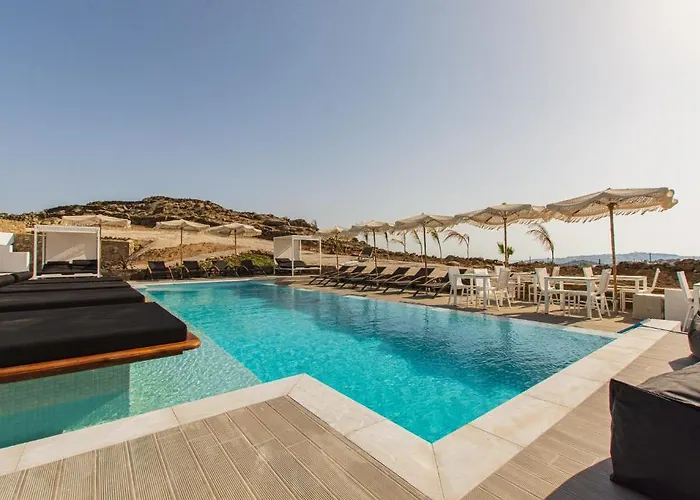 Bianco A Nero Mykonos Plintri