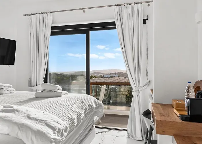 Bianco A Nero Mykonos Hotel 3*