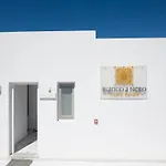 Bianco A Nero Mykonos Hotell 3*