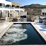 Hotell Bianco A Nero Mykonos Plintri