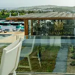 Bianco A Nero Mykonos 3* Plintri