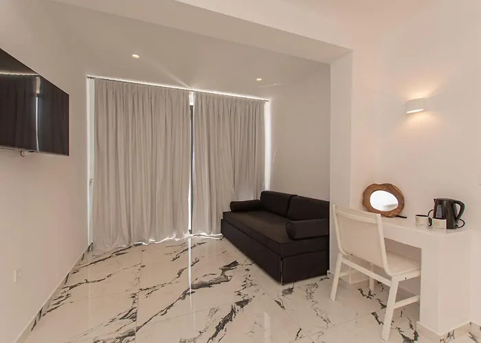 מלון Bianco A Nero Mykonos 3*